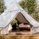 Glamping Boszee * מידלקרק