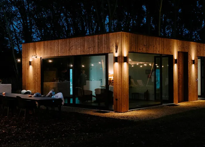 אוהל מפואר Glamping Boszee *